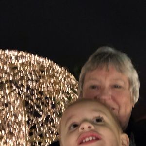 Meet your Posher, Sharon